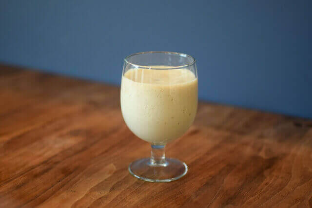 黒酢とバナナとヨーグルトのスムージー